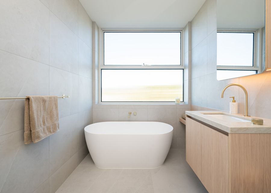Main bathroom