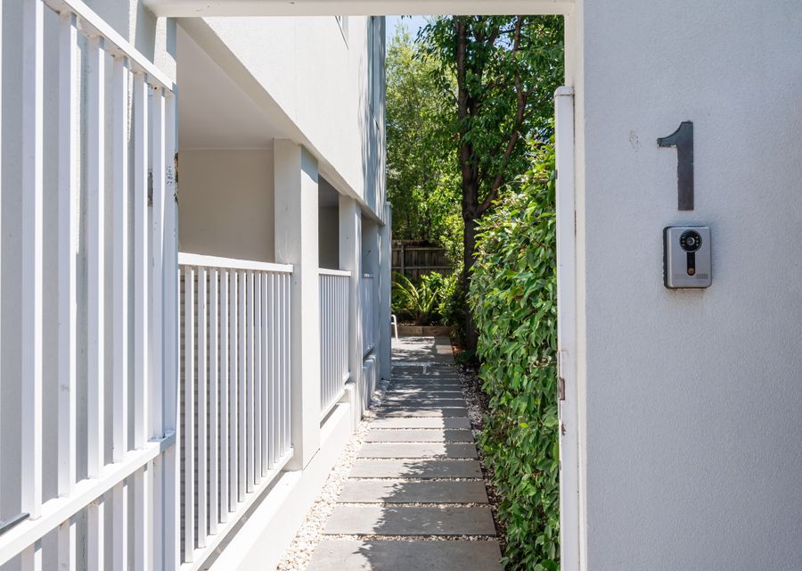 Private Entrance