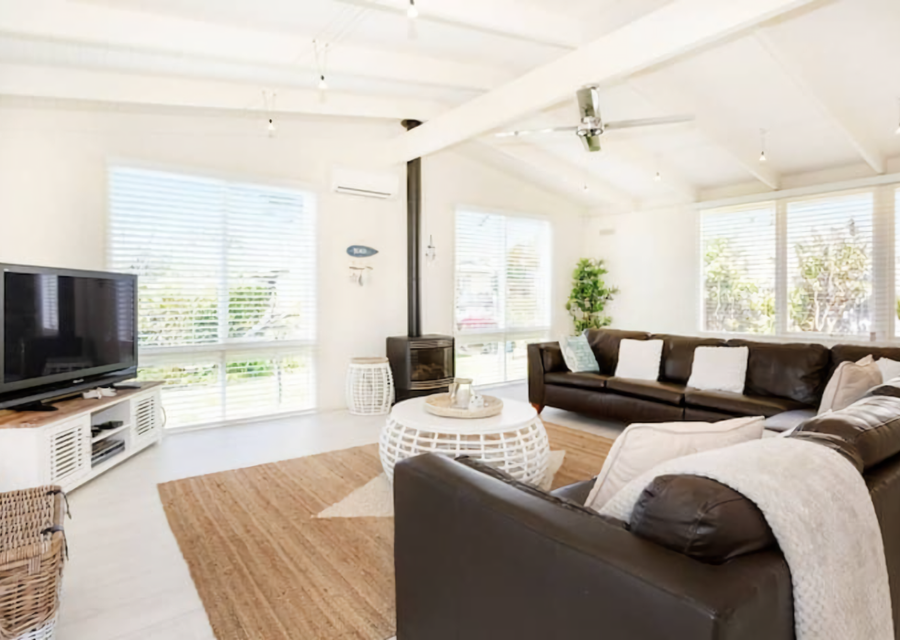Light and bright living spaces with electric fireplace 