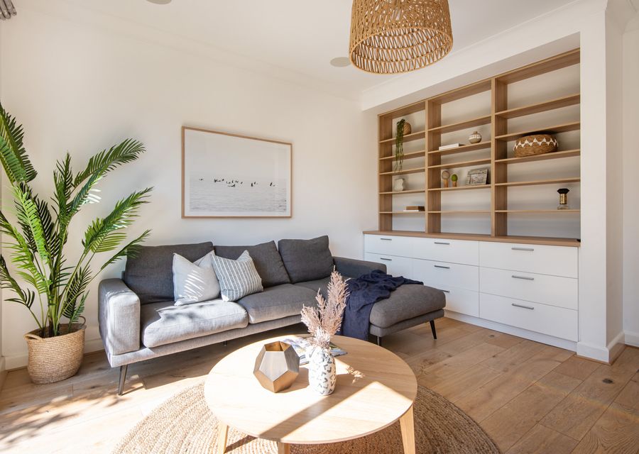 Light and bright 2nd living space downstairs / sixth bedroom