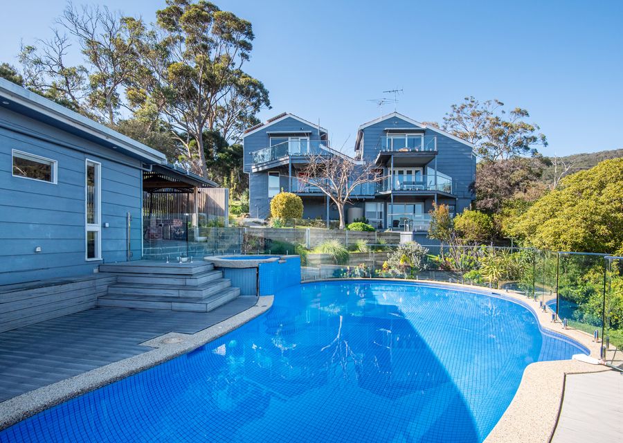 Heated Pool & Spa next to Cabana