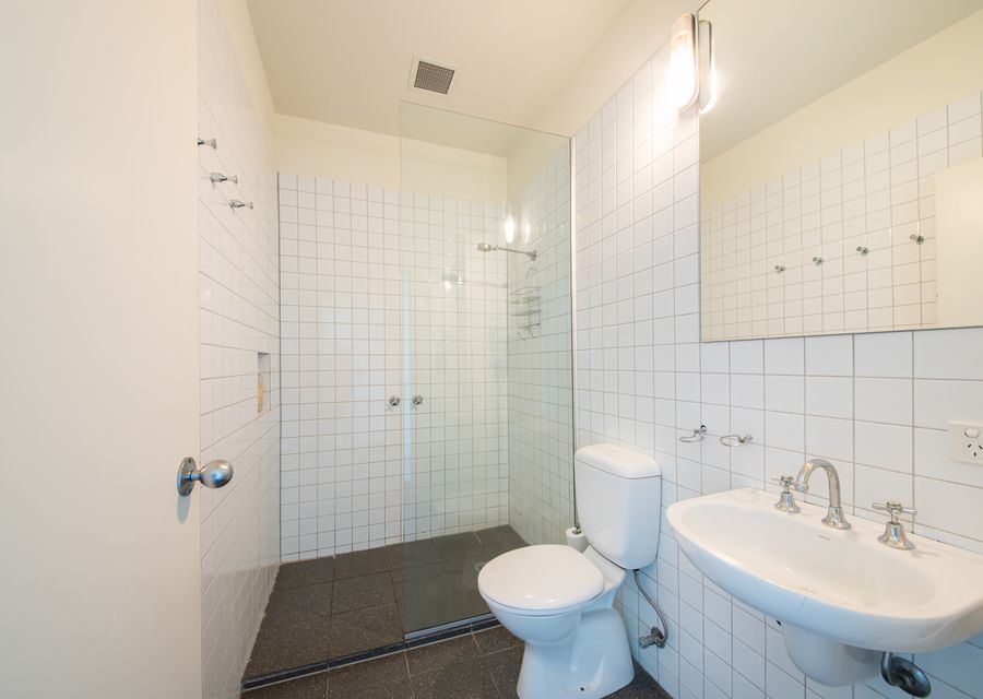 Master bedroom ensuite