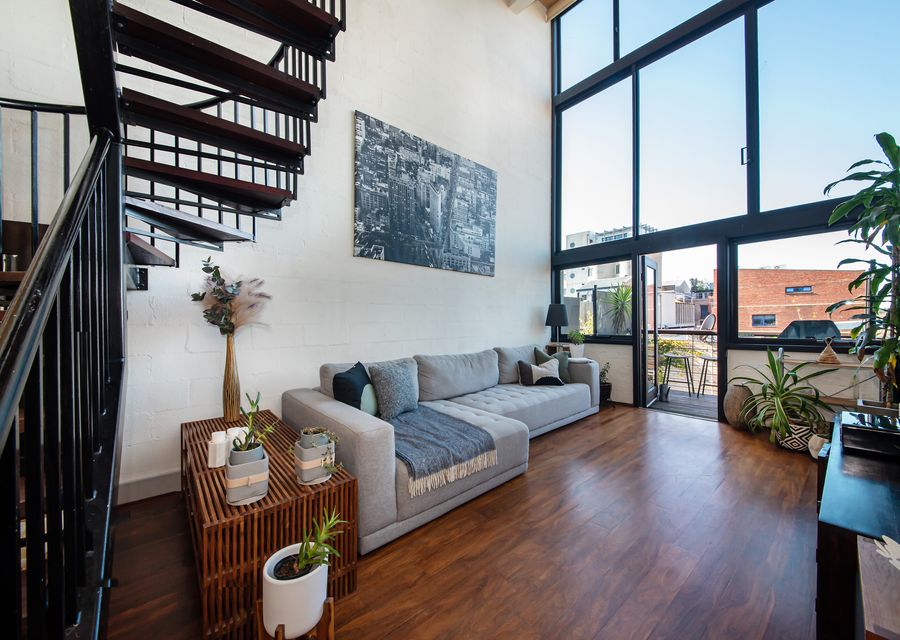 Amazing natural light in the living room