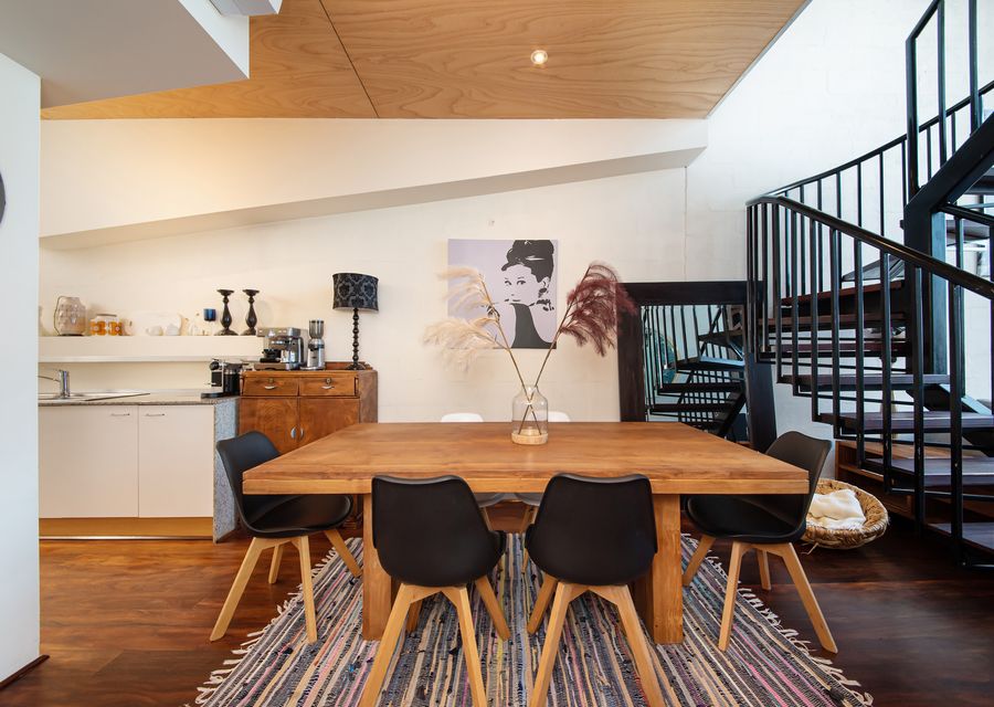 Open plan living and dining, seating 6 for 6