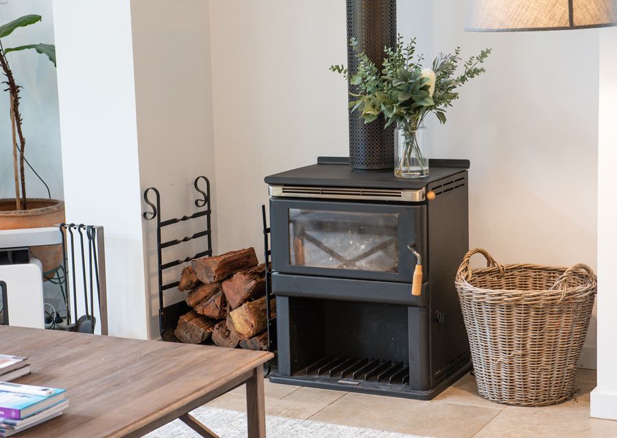 Wood fireplace 