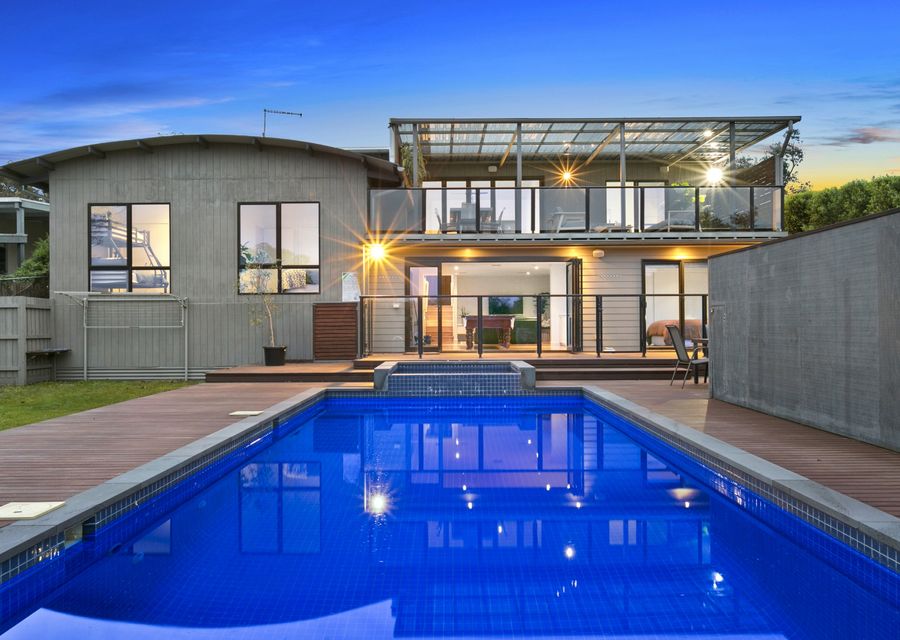 Large solar heated pool and gas heated spa