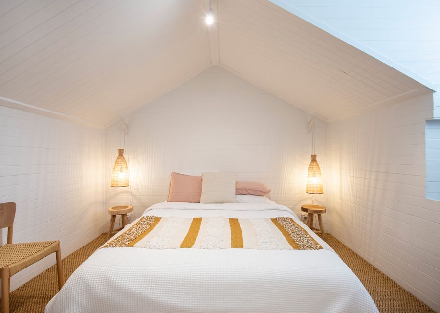 Upstairs bedroom with Queen bed