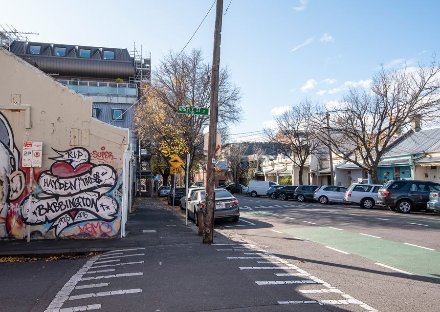 Little walkthrough of the property's surrounding 