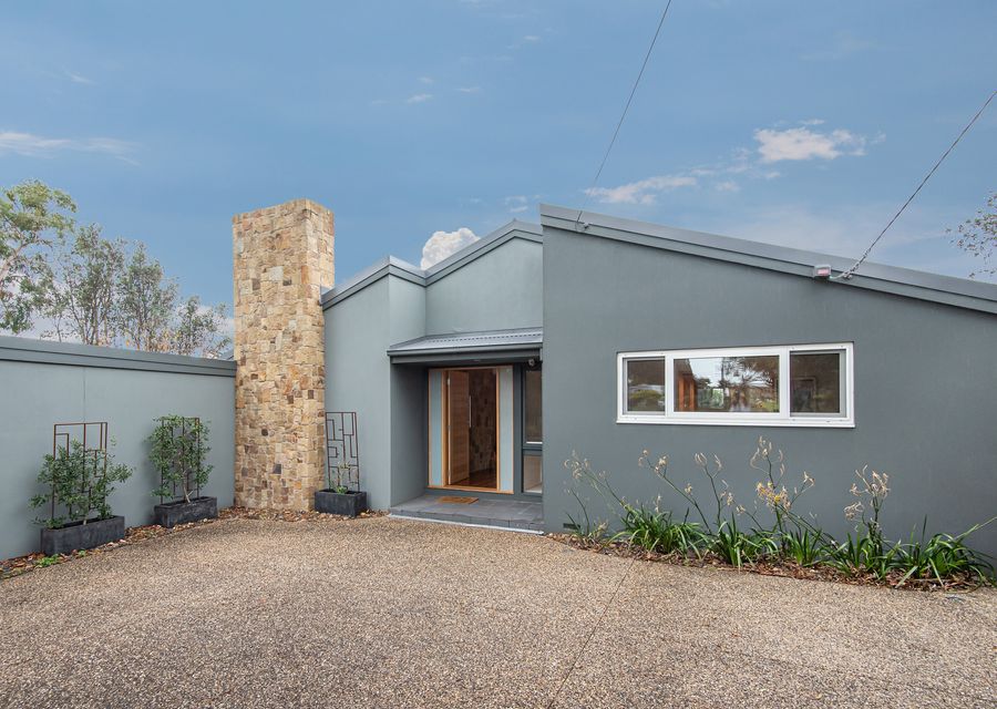 Plenty of parking at front entrance