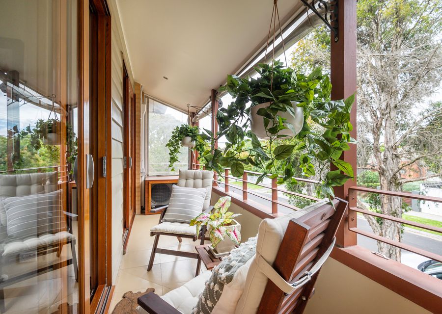 Balcony off Study Nook