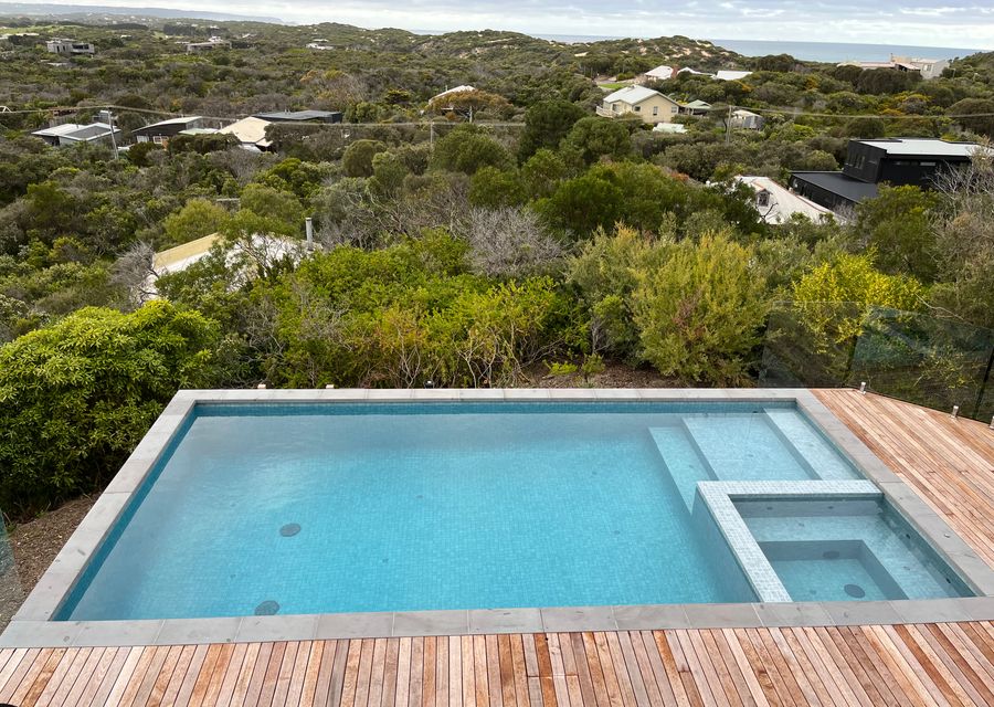 Gas heated spa and solar heated pool with stunning views