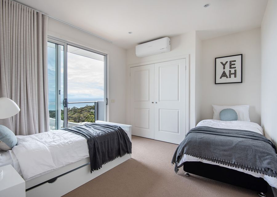 Bedroom with two singles and balcony 