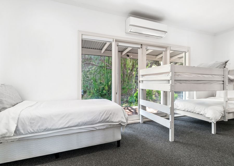 Bedroom 6 Queen bed, Single Bed and Bunk bed