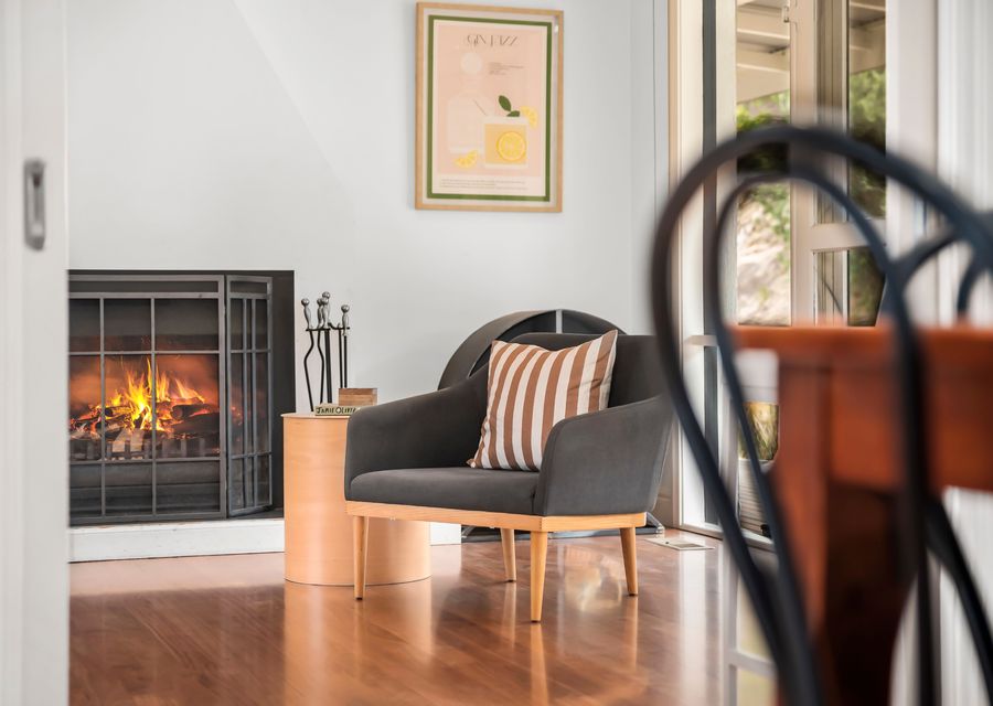 Highbury’s Peaceful Retreat with gas heated plunge pool