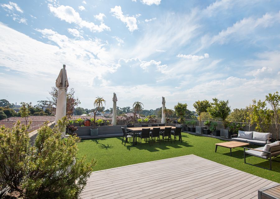Penthouse with City Views on Chapel