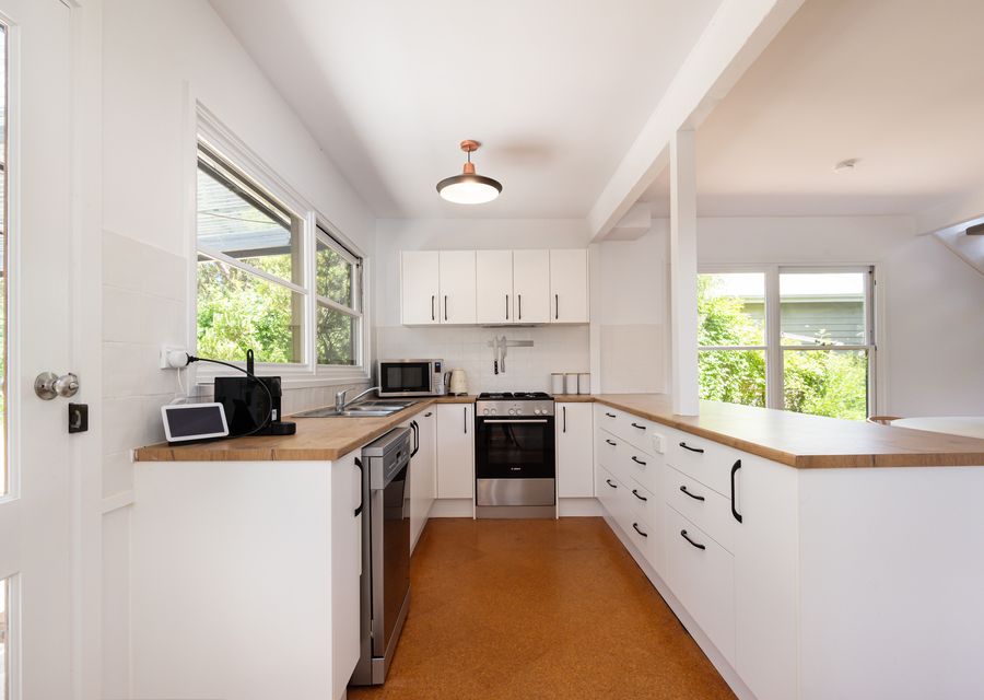 Open plan kitchen and dining