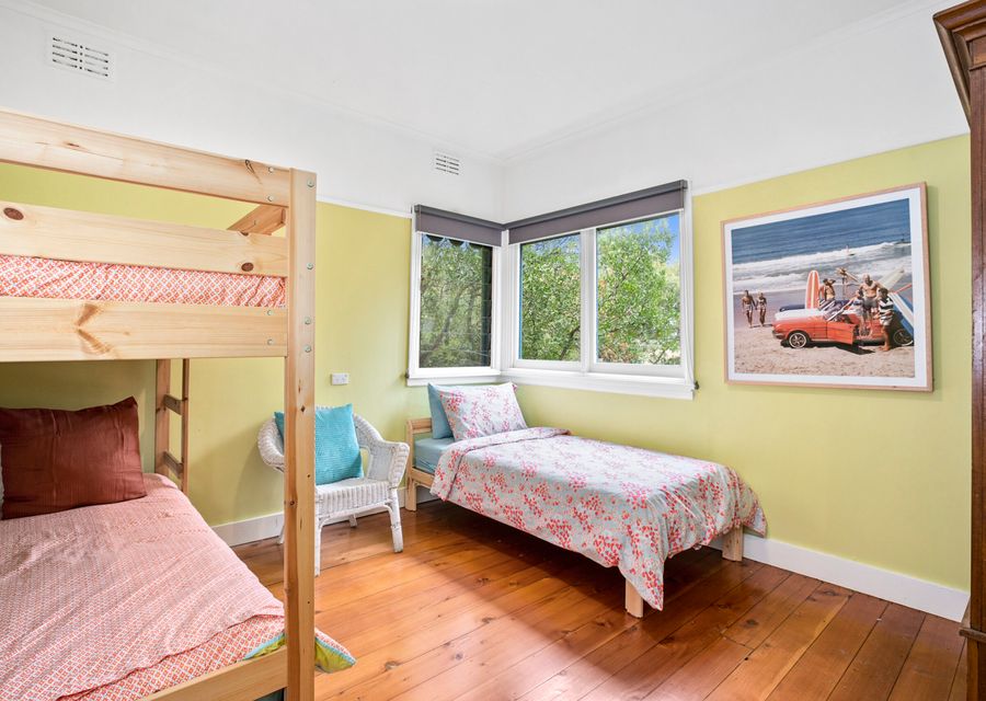 Bedroom 3 with single bunk and single bed 