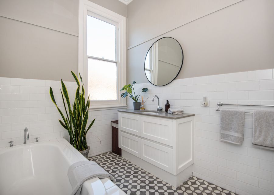 Sandy Village Retreat Heated Pool Bay Views