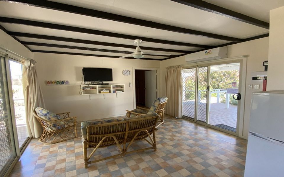 Jurien Bay View Bungalows – Island View (7)