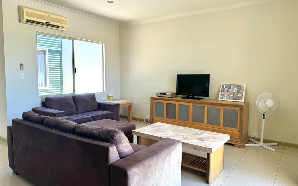 Oh Bouy – Unit 62 Seafront Estate