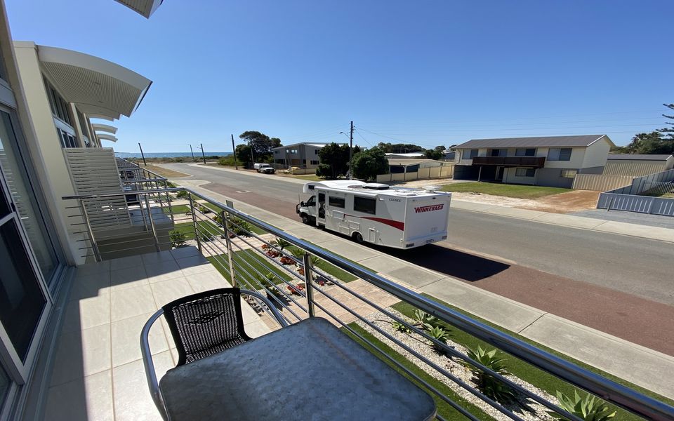Waves at Jurien, Villa 3