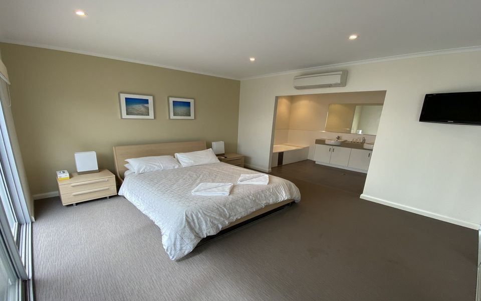 Waves at Jurien, Villa 3