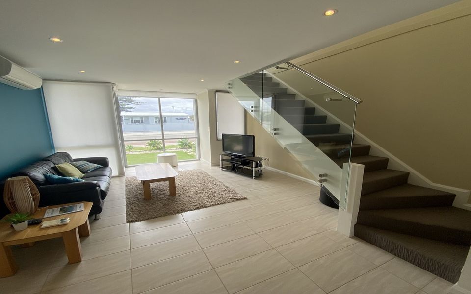 Waves at Jurien, Villa 3