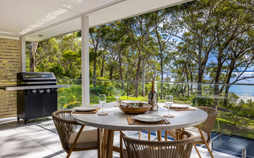 Balcony, Dining, BBQ