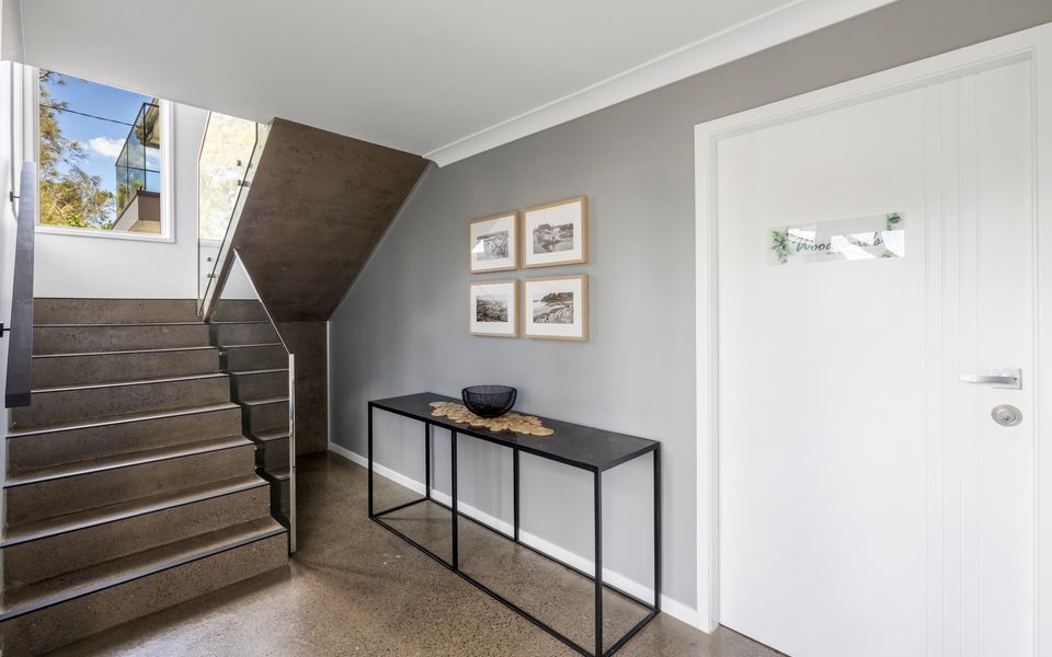 Entry Foyer to Tree Tops Upstairs