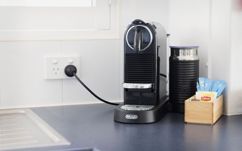 Ocean Breeze – Metres to Shoal Bay Beach