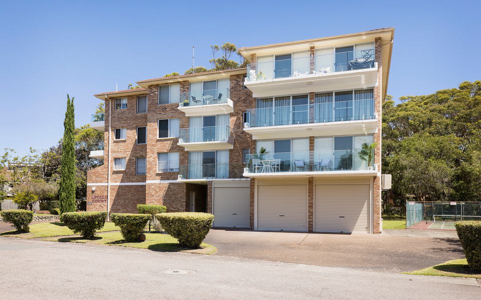 Ocean Breeze – Metres to Shoal Bay Beach