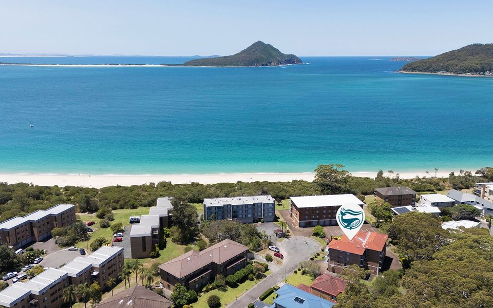 Ocean Breeze – Metres to Shoal Bay Beach