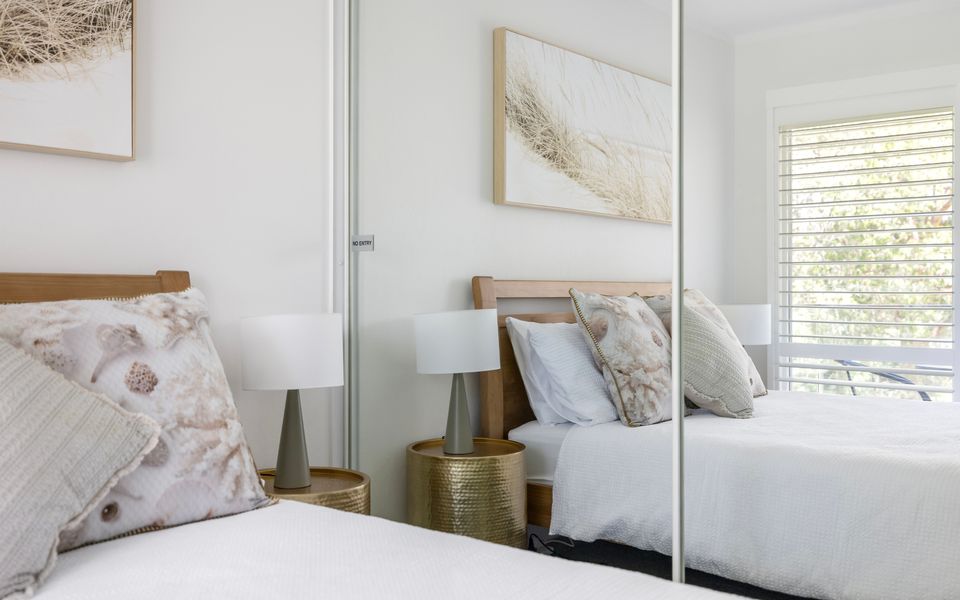 Ocean Breeze – Metres to Shoal Bay Beach