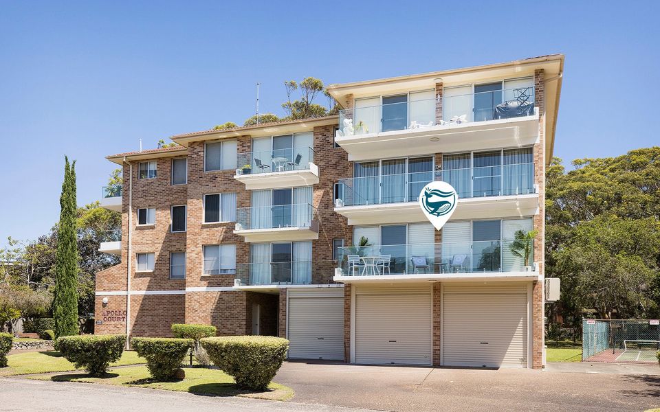 Ocean Breeze – Metres to Shoal Bay Beach