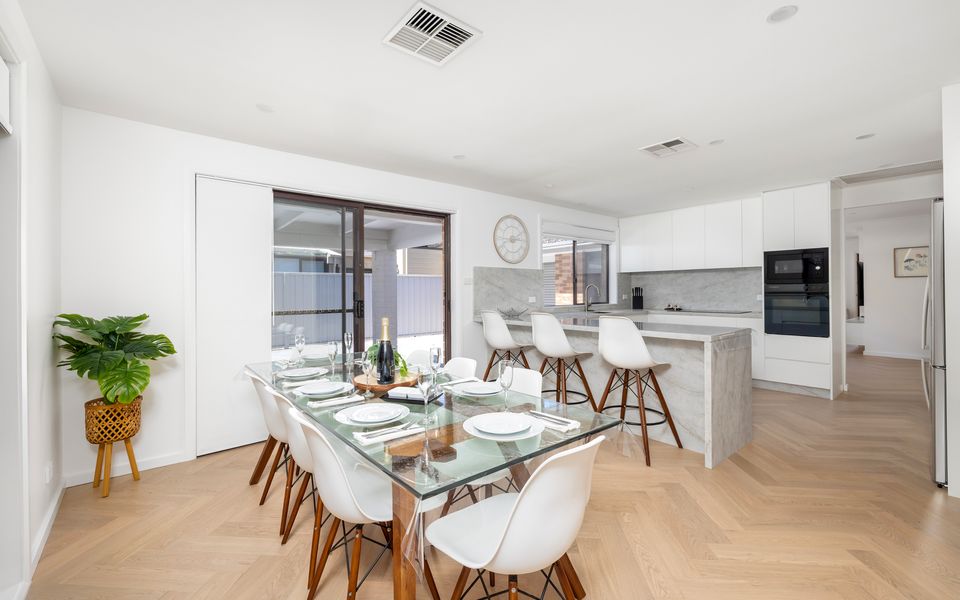 Chapeau Beach House- Walk to the beach