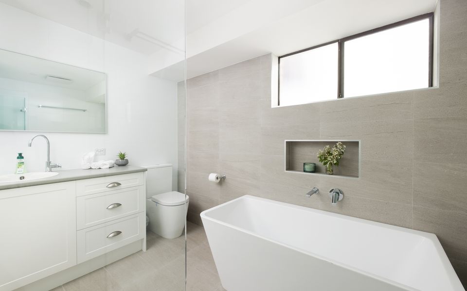 Chapeau Beach House- Walk to the beach