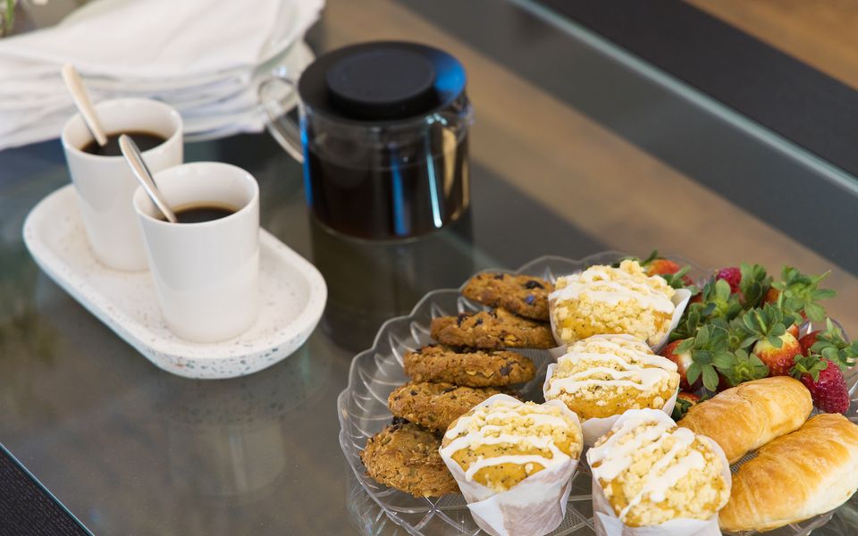 Chapeau Beach House- Walk to the beach