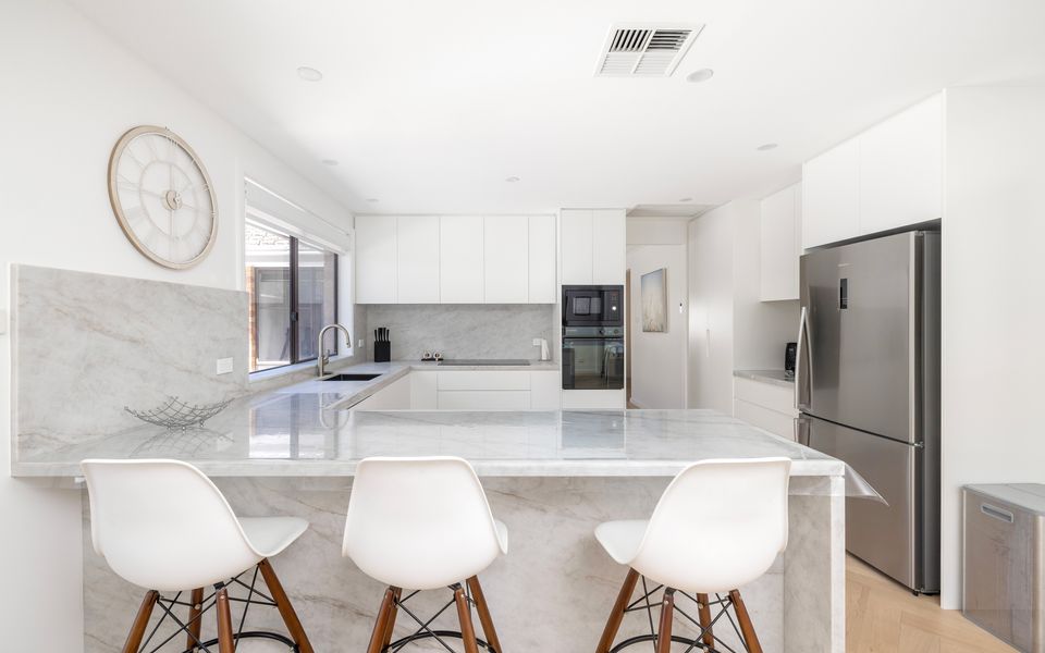 Chapeau Beach House- Walk to the beach