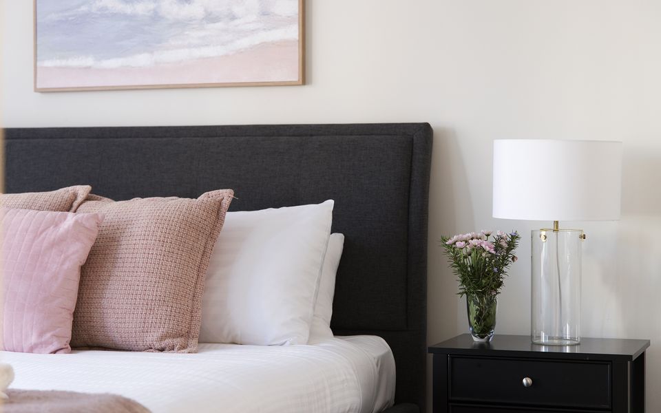 Chapeau Beach House- Walk to the beach