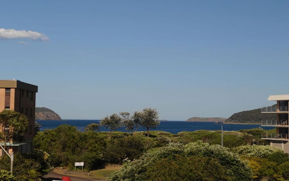 Seaspray Walk to the beach