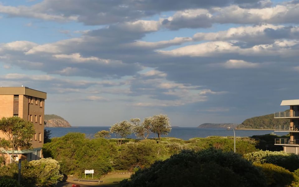 Seaspray Walk to the beach