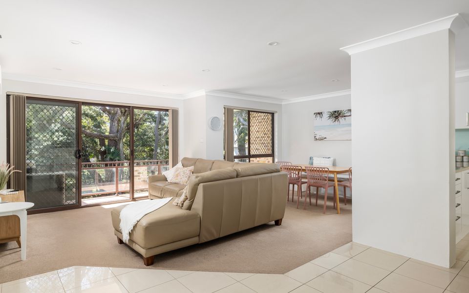 ‘Bay Parklands’ Close to Waters Edge