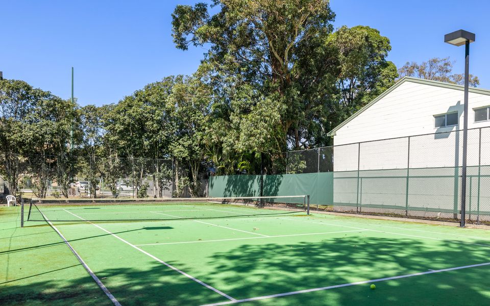 ‘Bay Parklands’ Close to Waters Edge