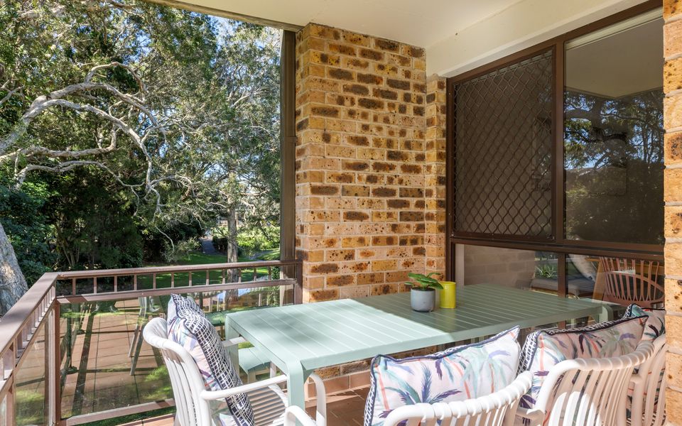 ‘Bay Parklands’ Close to Waters Edge