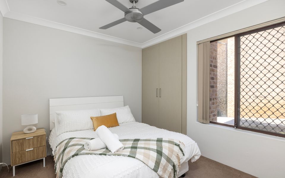 ‘Bay Parklands’ Close to Waters Edge