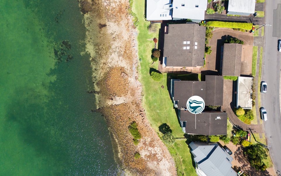 Lanimer ONE – Beautiful Waterfront Property