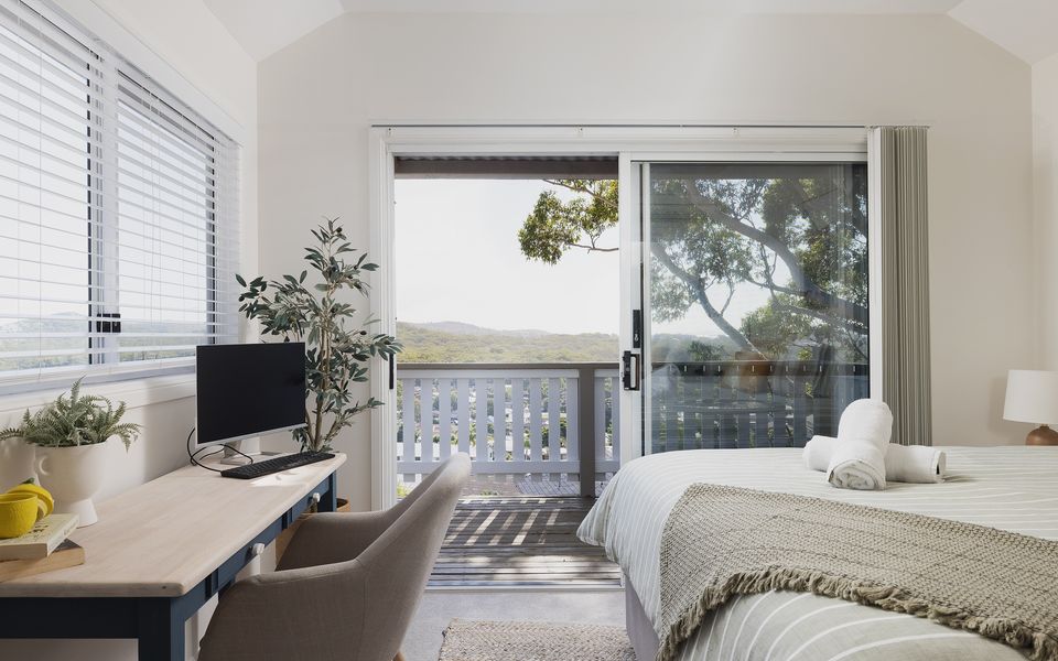 Main Bedroom - Upstairs