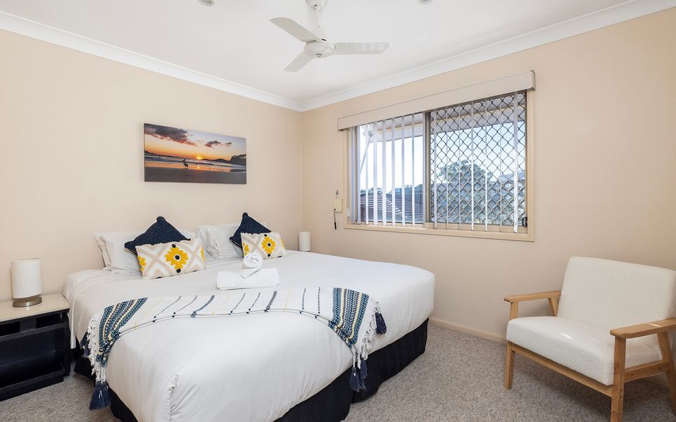 Shoal Bay Townhouse with Spa