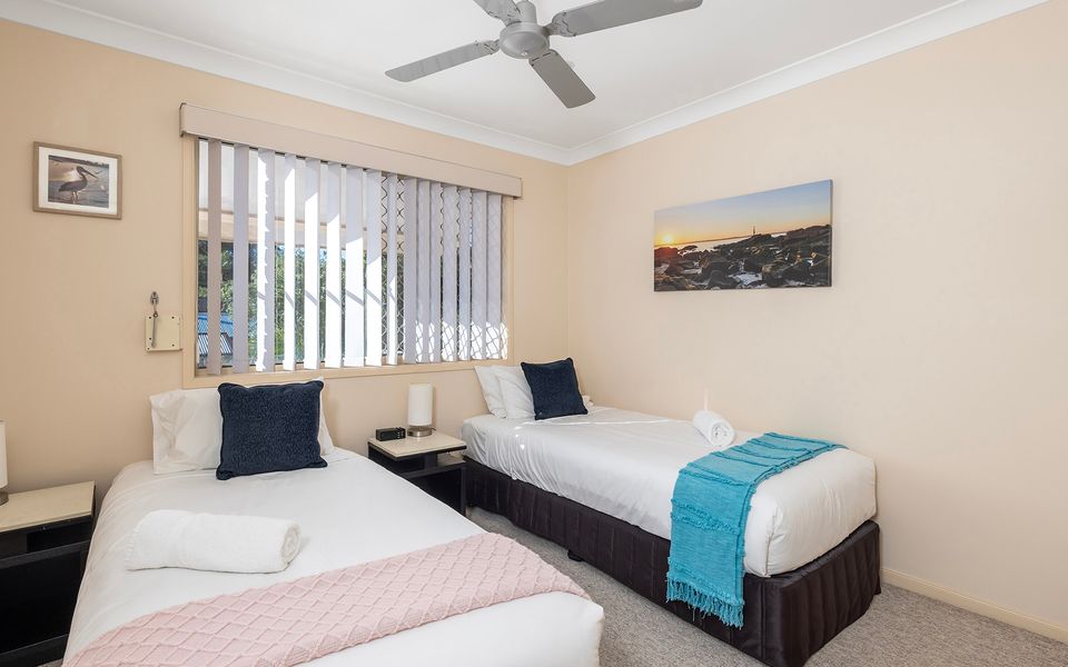 Shoal Bay Townhouse with Spa