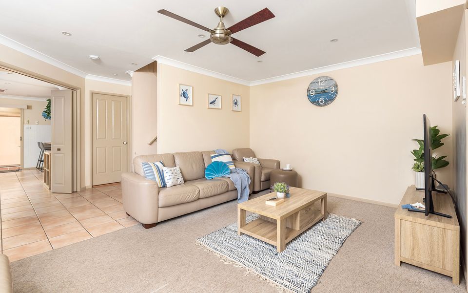 Shoal Bay Townhouse with Spa